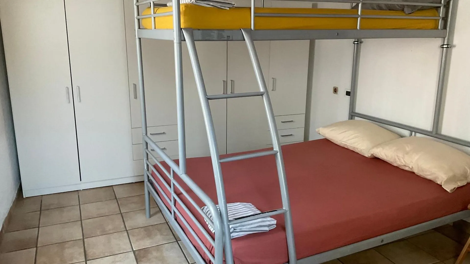 Pudapartment Holiday Home بيسوني إيطاليا